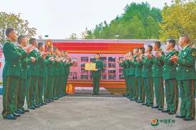 武警重庆总队某支队执勤中队激励官兵精武强能创先争优图片