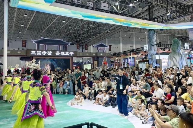 尽显文旅魅力！浪漫宣恩亮相武汉文博会！