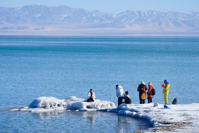 （体育）全民健身——徒步青海湖畔