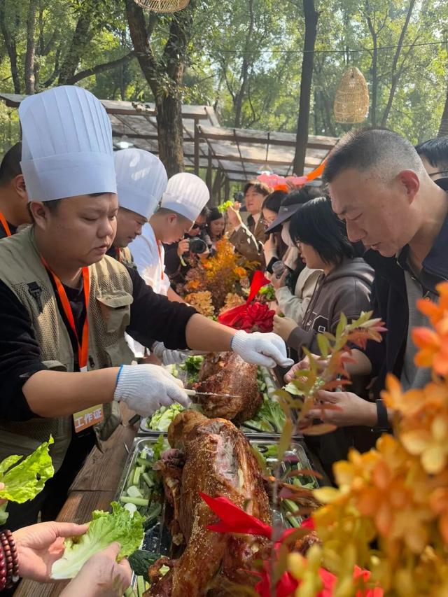 东湖森林烤场焕新开放！大型真香现场