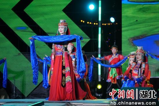 湖北孝感七夕启幕孝文化旅游节 催热“浪漫经济”