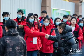 考生加油！山东2025年高考艺术类笔试科目统考开考图片