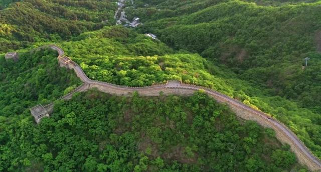 北京六里桥前往慕田峪长城、雁栖湖等方向旅游班线暂停运营