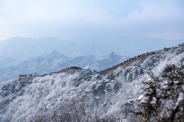 江山如此多娇！雪后八达岭分外妖娆