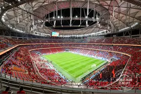 吉镜头丨世预赛：球迷为中国队加油助威图片