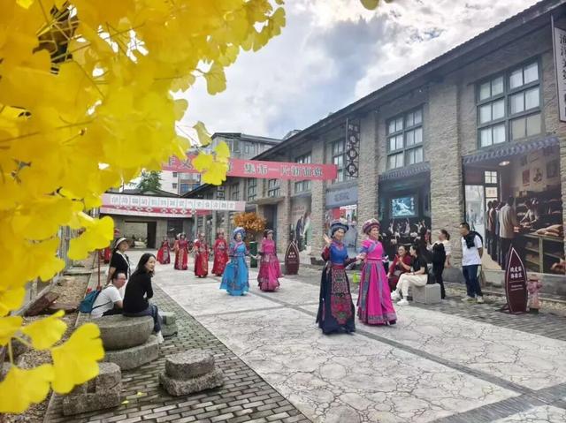 2025年国庆中秋假日第三天文化和旅游市场情况综述