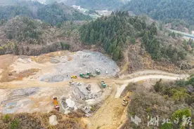 实力“宠粉”！崇阳新修一条旅游公路，邀你共赴这片杜鹃花海！图片