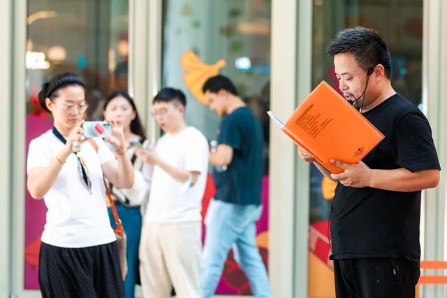 虹桥南丰城“秋日季”开启！联手上海书城首创“晒秋书市”……