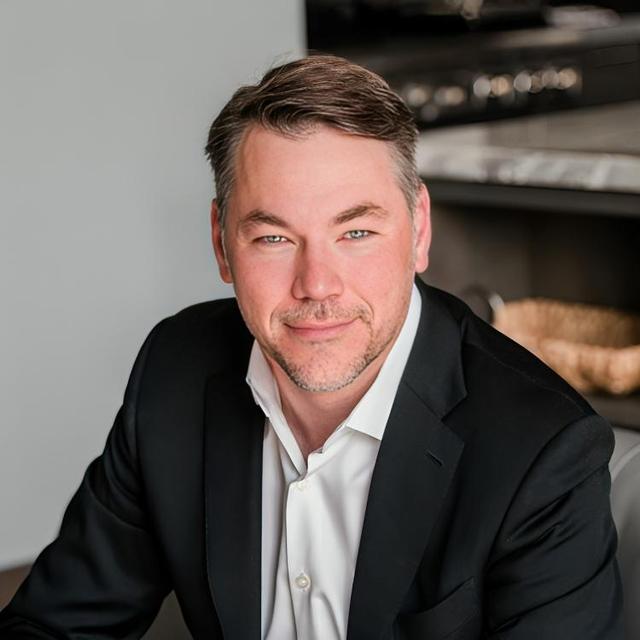 330亿，AI算力基建商卖身科技大厂，资产千亿