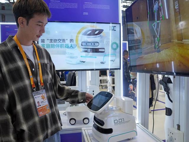 新华视点·第八届进博会丨从进博会热门爆款看未来生活新图景