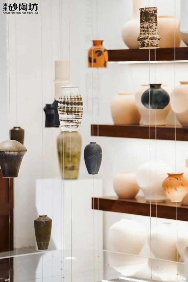 探索之旅 | 漫步天皇寺、探访砂陶坊!跟着大理“喜林苑”创始人林登游越西