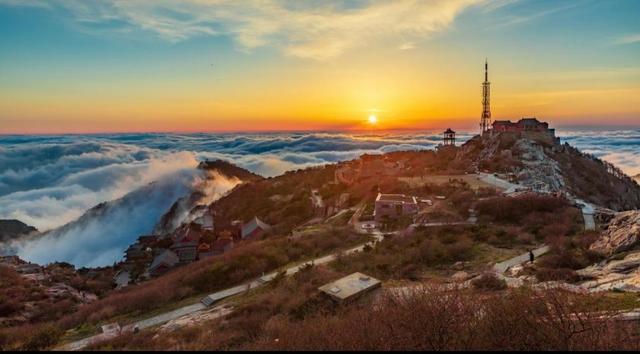 “岱”您观岳丨泰山云海日出封神了！冬天的山，居然能美成这样？