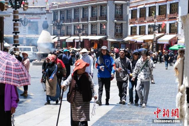 雪域高原一甲子，习近平情牵西藏