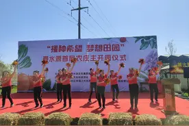 到广阔农村去，种一块自己的田地图片
