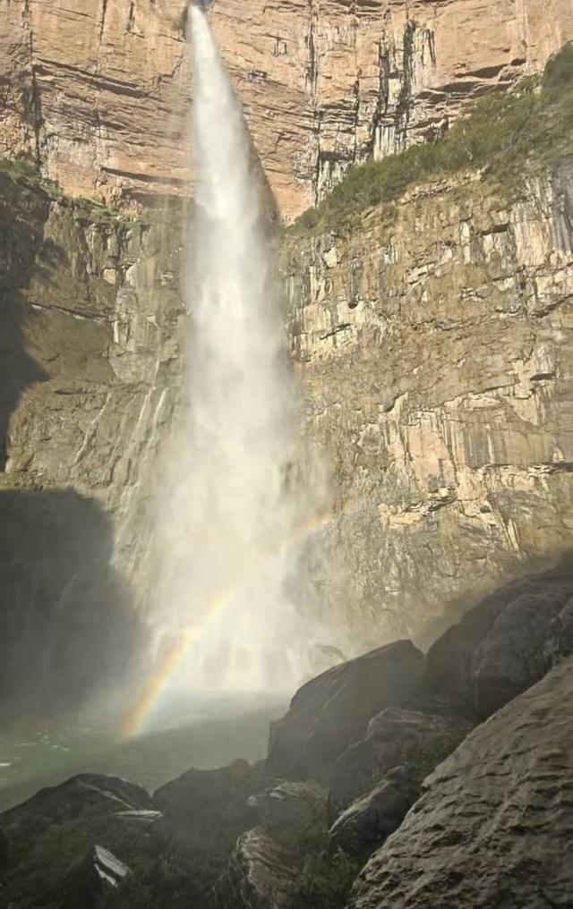 男子南太行山徒步坠崖遇难 救援人员：在水潭底部找到丨封面深镜