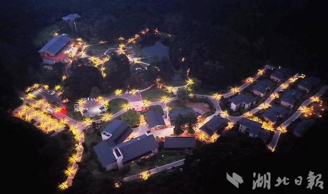 远安：越夜越精彩 星空露营让“星光”变“金光”