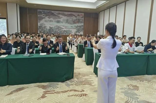 荣耀五星/玉林首家五星级旅游饭店！