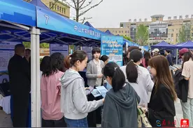 抛出三千“橄榄枝”！广东卫生健康系统组团赴长沙招聘图片