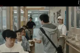 易烊千玺新电影带火成都同款拍摄地：咖啡店营业额增长三倍，有人7点等面馆开门图片