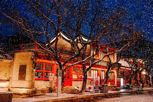 到宛平城体验雪中“穿越”，今晚还将点亮！