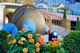 “毕业大合唱 青春不散场”青春毕业歌会激情开唱  新青年音乐节福利燃动现场图片