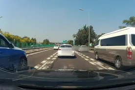 路怒别车被行拘，扣分20+罚款图片