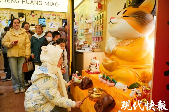 读城｜大“喵”弄！常州千年城隍巷成了“喵星人乐园”