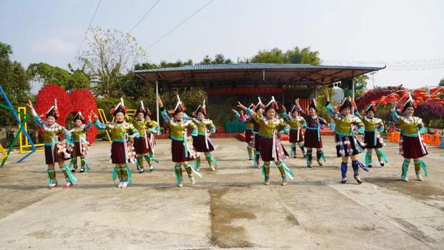 苗年在县城怎么过？融水平茶屯给你“打个样”