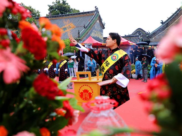 赊店古镇秋祭关公 文旅节庆激活商机
