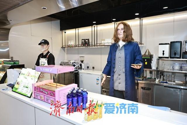 从科幻到现实 加速奔跑的仿生机器人