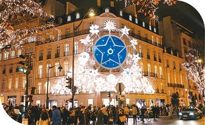 法国巴黎灯光璀璨（环球掠影）