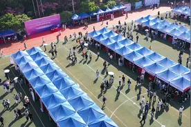 供岗近万个！广东高校毕业生从化招聘专场在广州软件学院举行图片
