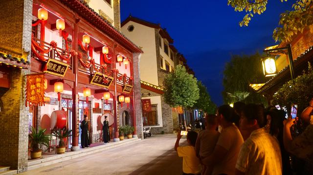 省公共文化新空间观摩交流活动走进赊店酒乡小镇
