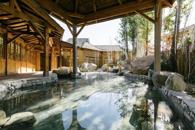 温泉界的天花板，他泡了300多个还没找到