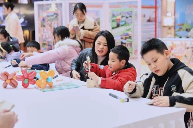 一只鸭的温暖远行 | 从金陵出发，把江苏千年带到你面前