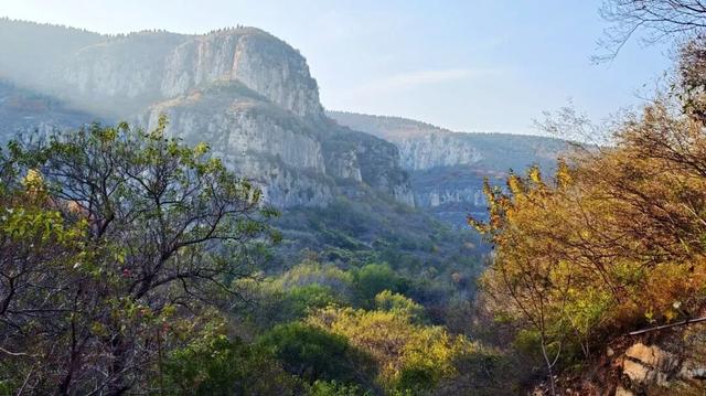 9.9元！深秋里寻一处静谧！本周六出发，打卡长清王泉摩崖石窟、义静寺！