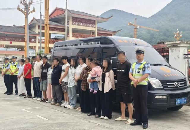19℃的贵州，100%的“美警”守护~|护航旅游季