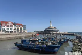 大风天，船休人不休图片