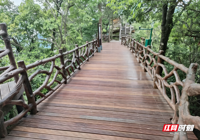 张家界国家森林公园黄石寨景区五指峰、摘星台景点无障碍升级