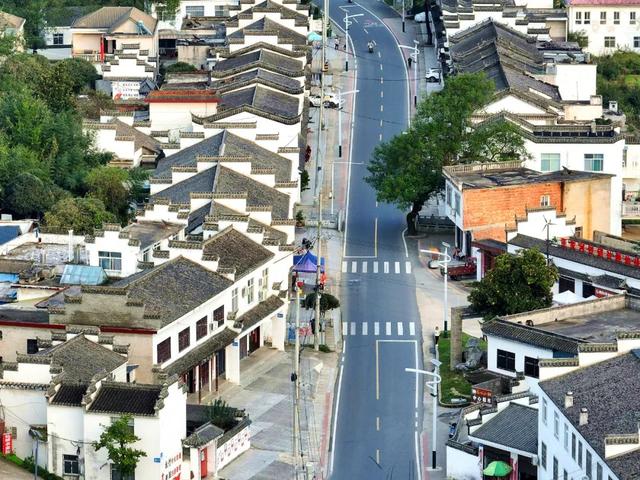 豫见两山 绿色答卷丨生态之旅——打卡“‘豫南明珠’南湾水库”