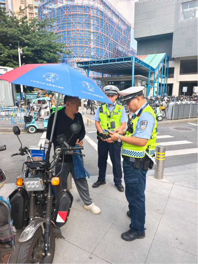深圳全市严查带篷电动车