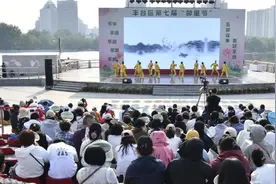 邻里欢乐度初夏图片