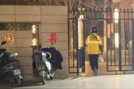 【记者调查】外卖员骑车进小区送餐，你同意吗？图片