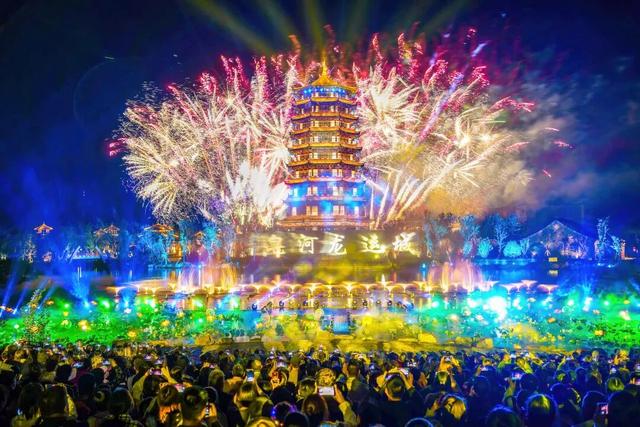 十一重磅来袭！皂河龙运城“盛世高塔烟花秀”绚烂绽放！