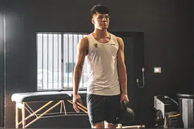 继续进步，经纪公司晒出陈国豪在美国特训照片图片