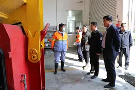 安全检查 护航清明图片