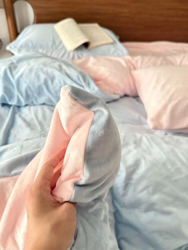 为什么明明躺在被窝里，半夜却越睡越冷？