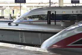 1月10日起，深圳铁路实行新的列车运行图图片