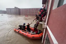 众志成城 防汛救灾 | 冲锋在前挑重担——国家综合性消防救援队伍防汛抗洪救灾综述图片