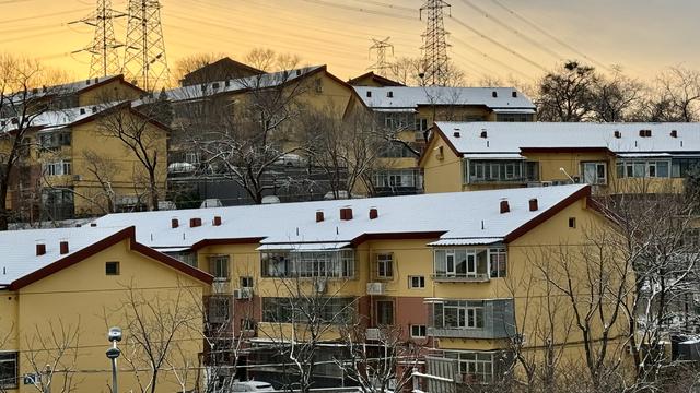 雪后北京，日出“上新”！每一道光，都像在给城市镀金
